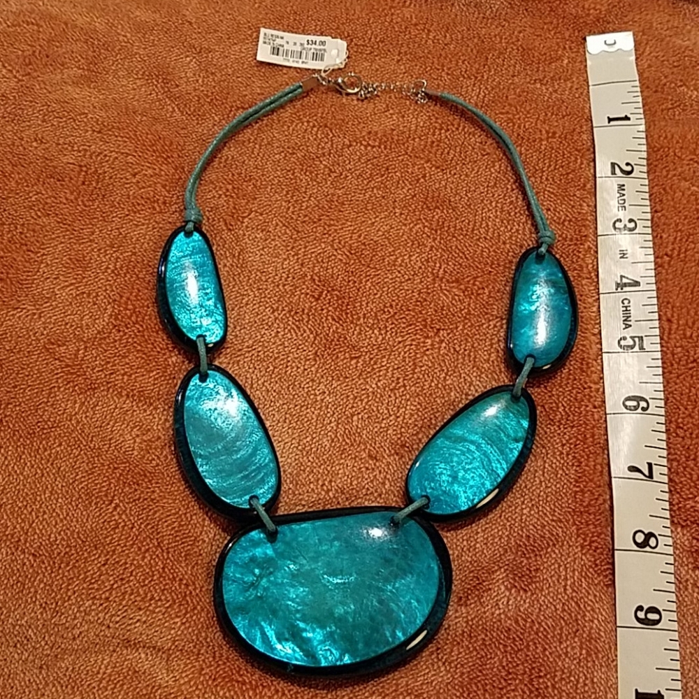 Turquoise resin necklace